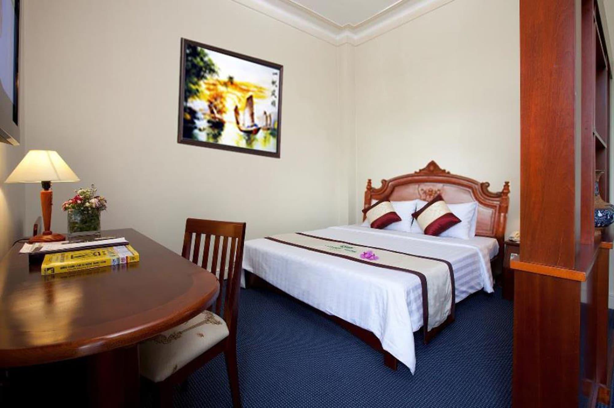 Victory Sai Gon Hotel Ho Chi Minh City Exterior photo