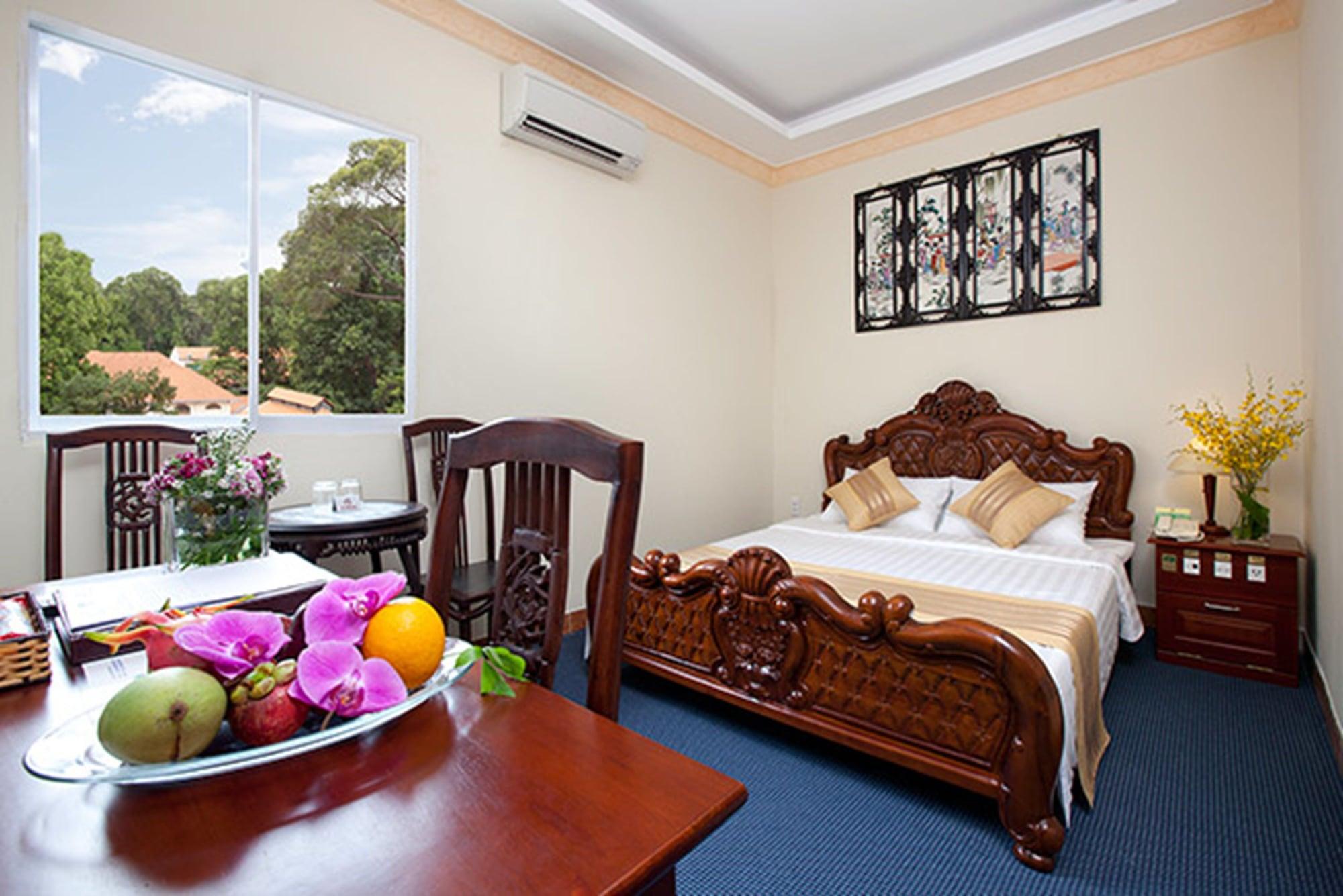 Victory Sai Gon Hotel Ho Chi Minh City Exterior photo