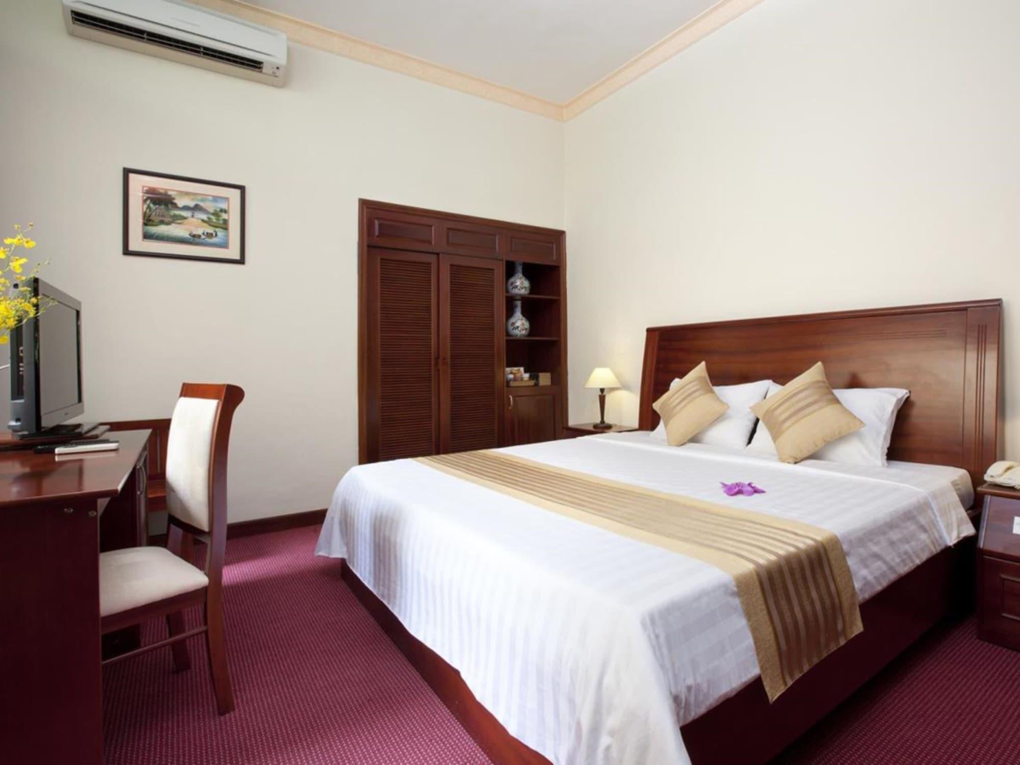 Victory Sai Gon Hotel Ho Chi Minh City Exterior photo