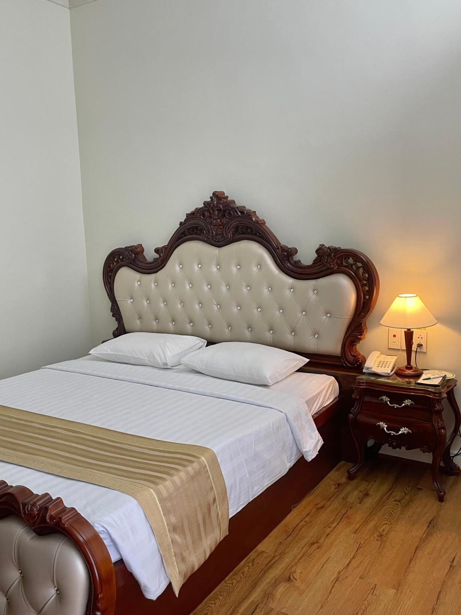 Victory Sai Gon Hotel Ho Chi Minh City Exterior photo