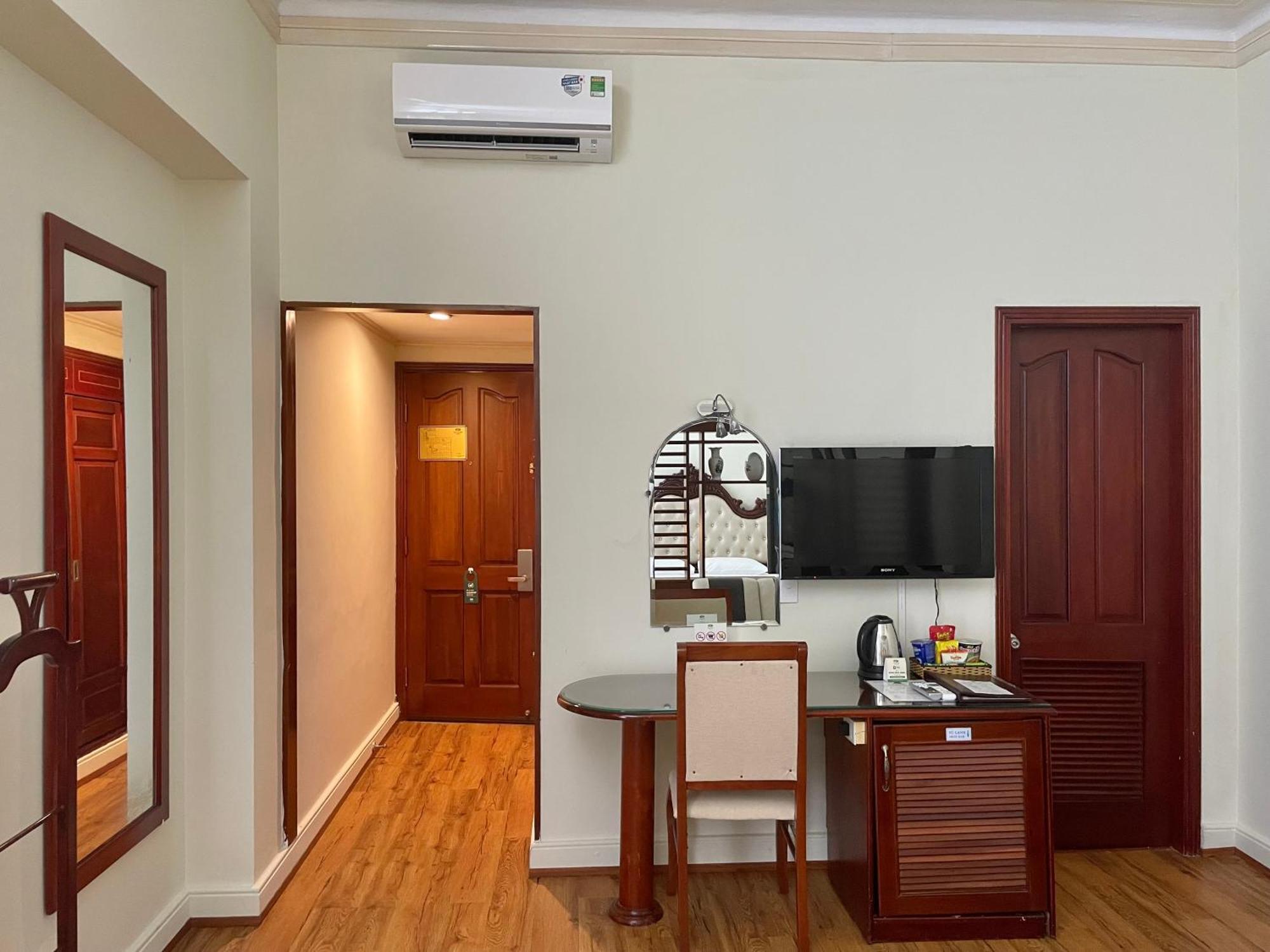 Victory Sai Gon Hotel Ho Chi Minh City Exterior photo
