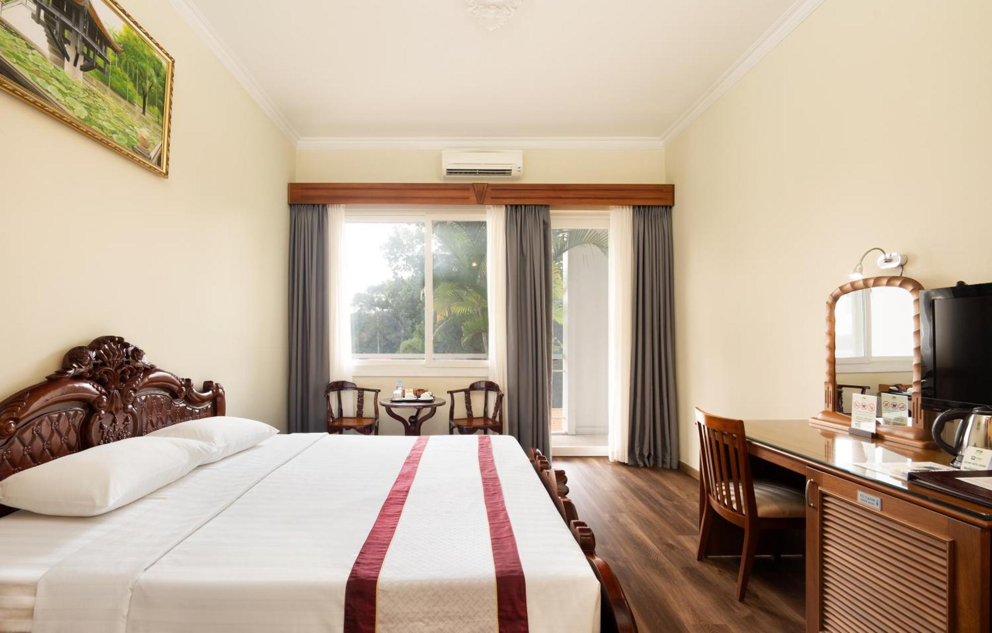 Victory Sai Gon Hotel Ho Chi Minh City Exterior photo